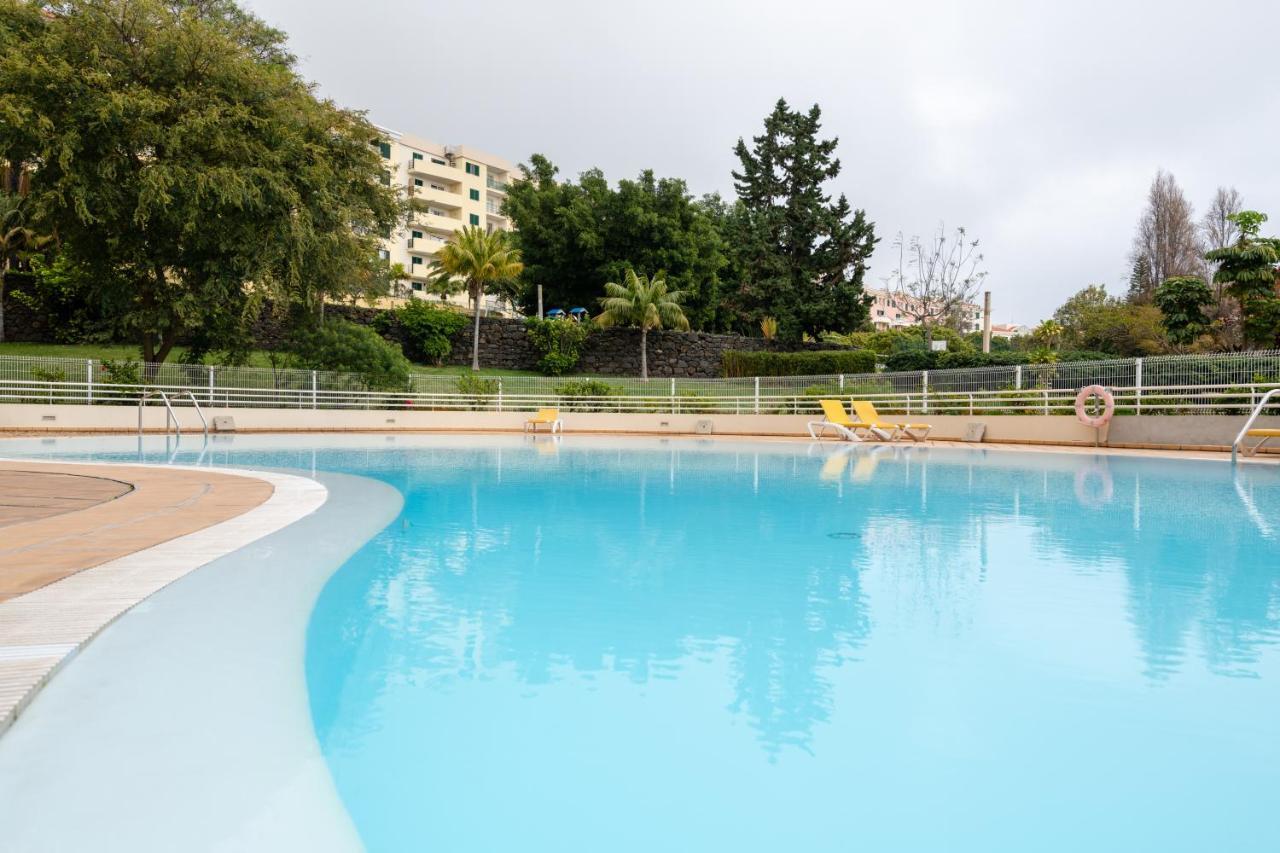 By The Sea II - Calmo Com Piscina E Vista Mar. Apartman Funchal  Kültér fotó